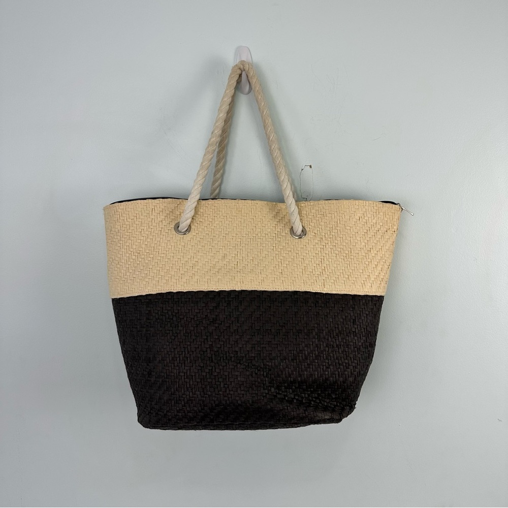 Paper Straw Zipper Tote With Rope Twist Handles Tan and Brown Lined